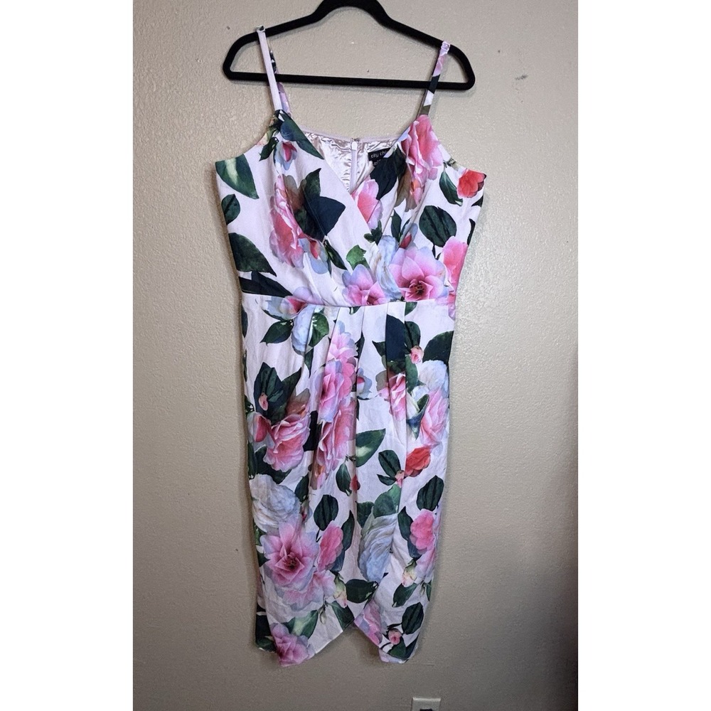 City Chic Love Me Do Floral Print Wrap Dress in Pink Garden Plus Size 20 Wedding